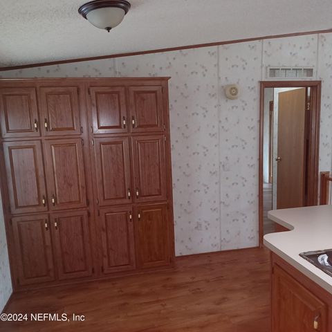 463 LOGAN Avenue B, Orange Park, FL 32065