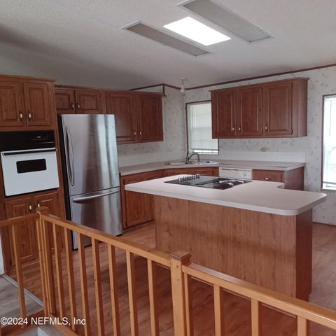 463 LOGAN Avenue B, Orange Park, FL 32065