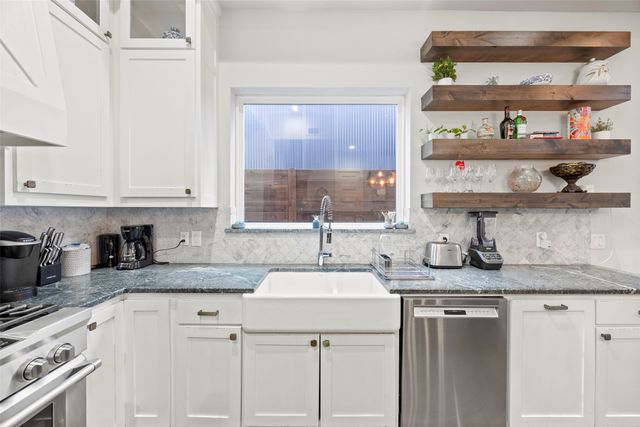 2009 N Prairie Avenue 2009, Dallas, TX 75204