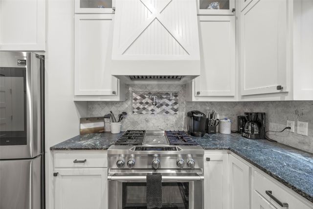 2009 N Prairie Avenue 2009, Dallas, TX 75204