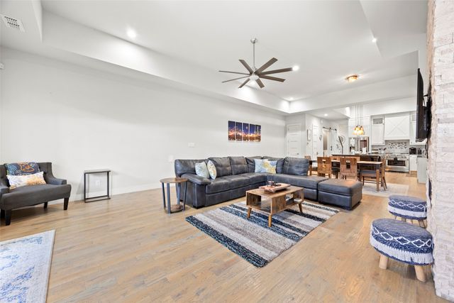 2009 N Prairie Avenue 2009, Dallas, TX 75204