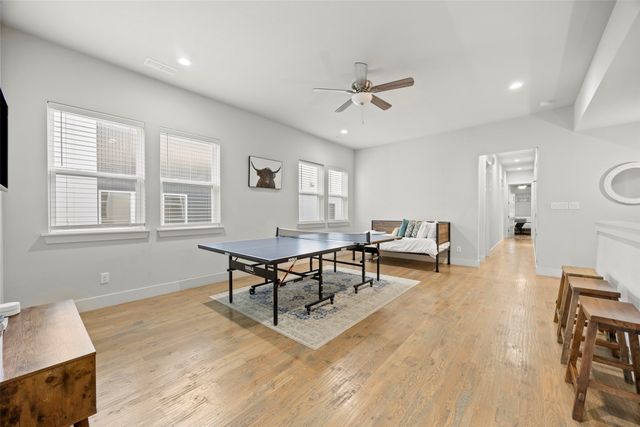 2009 N Prairie Avenue 2009, Dallas, TX 75204