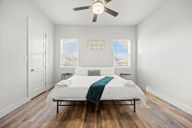 2009 N Prairie Avenue 2009, Dallas, TX 75204