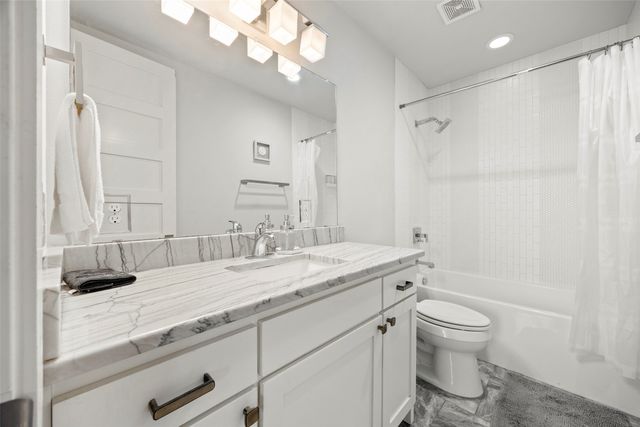 2009 N Prairie Avenue 2009, Dallas, TX 75204