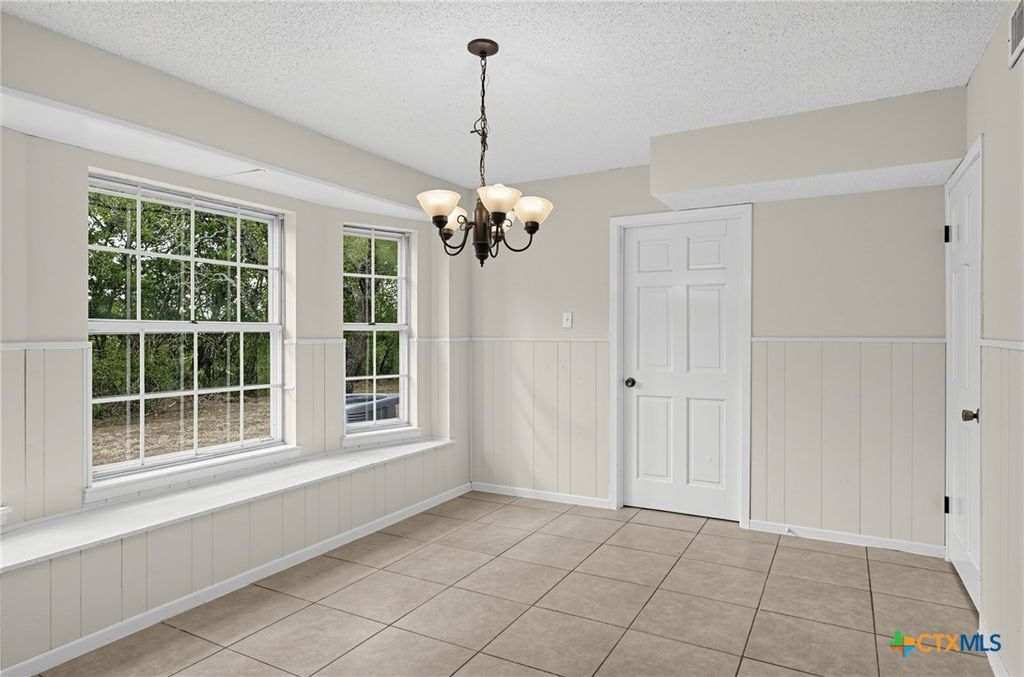 Image 16 of property listing at 606 Ash Street, Copperas Cove, TX 76522