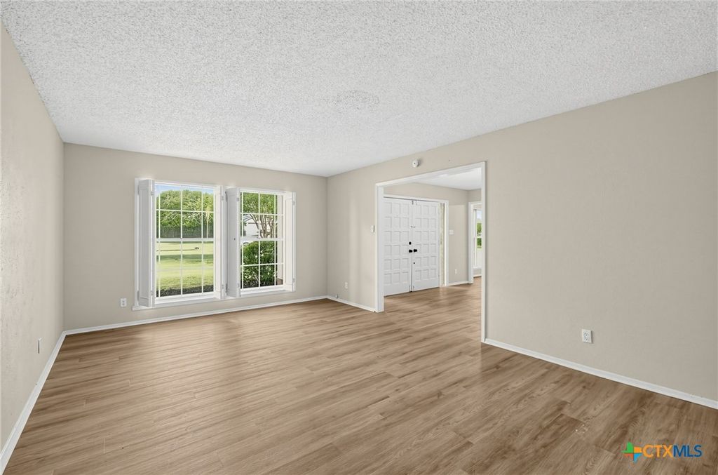 Image 5 of property listing at 606 Ash Street, Copperas Cove, TX 76522