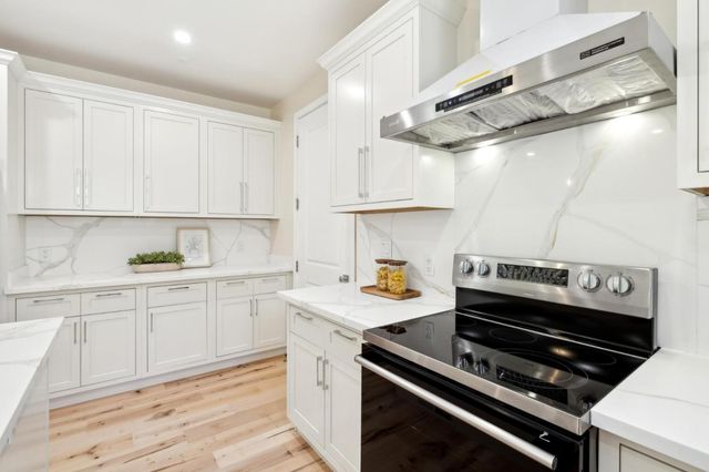 121 S Fremont Street, San Mateo, CA 94401