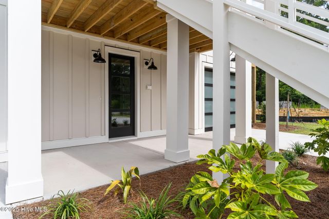 633 Vale Drive, Wilmington, NC 28411