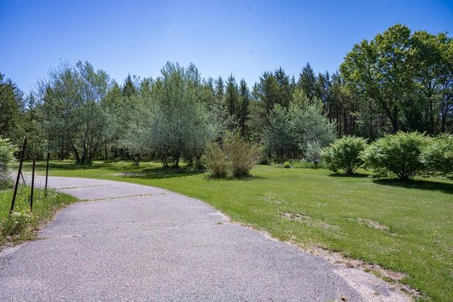 N10094 17th Avenue, Necedah, WI 54646