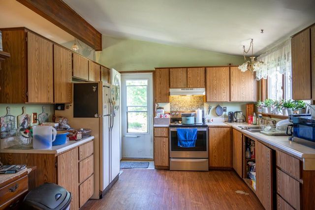 N10094 17th Avenue, Necedah, WI 54646
