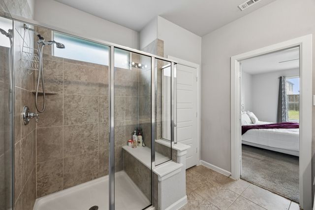 638 Hazeltine Road, Red Oak, TX 75154