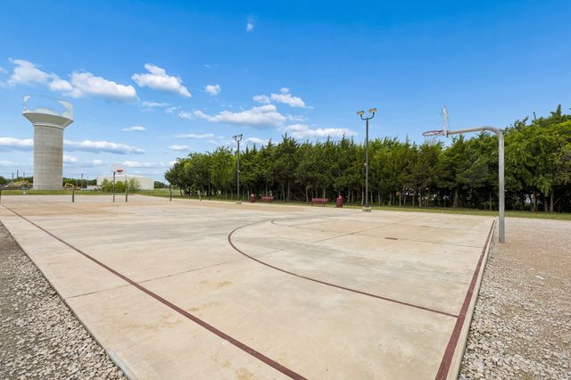 638 Hazeltine Road, Red Oak, TX 75154