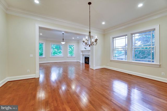 6506 DIVINE ST, Mclean, VA 22101