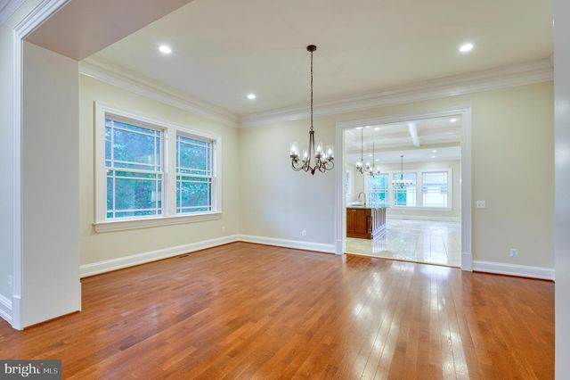 6506 DIVINE ST, Mclean, VA 22101