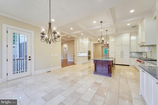 6506 DIVINE ST, Mclean, VA 22101