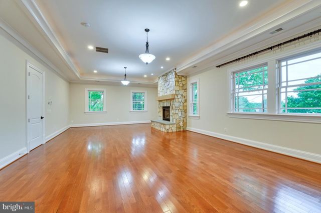 6506 DIVINE ST, Mclean, VA 22101