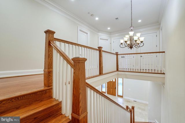 6506 DIVINE ST, Mclean, VA 22101