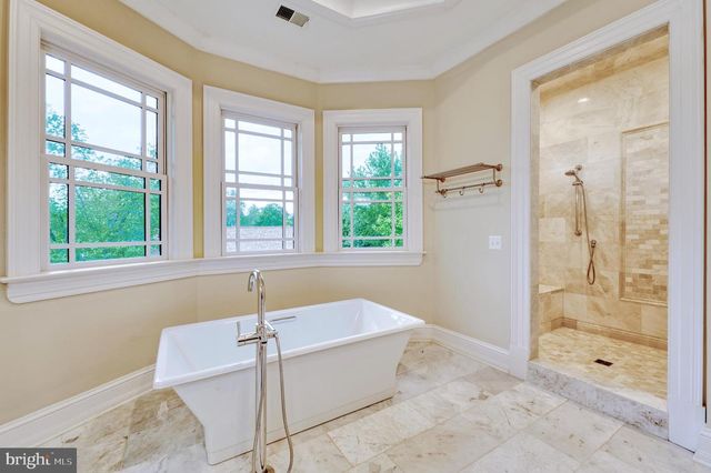6506 DIVINE ST, Mclean, VA 22101