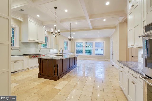 6506 DIVINE ST, Mclean, VA 22101