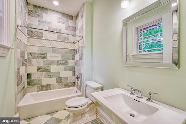 6506 DIVINE ST, Mclean, VA 22101