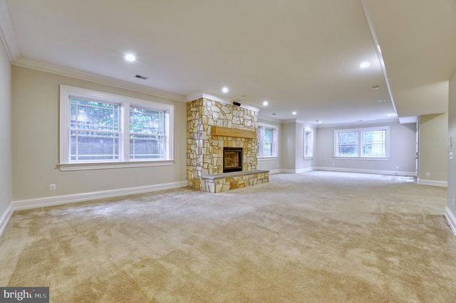 6506 DIVINE ST, Mclean, VA 22101