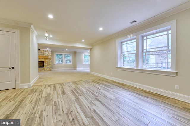 6506 DIVINE ST, Mclean, VA 22101