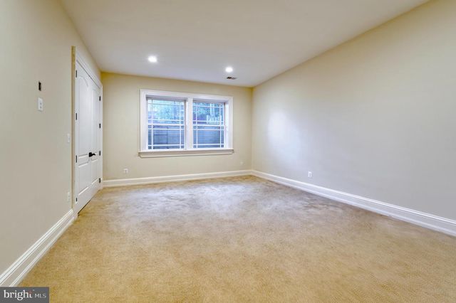 6506 DIVINE ST, Mclean, VA 22101