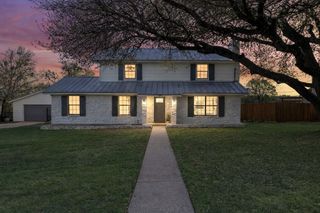 129 Ridgecrest RD, Georgetown, TX 78628