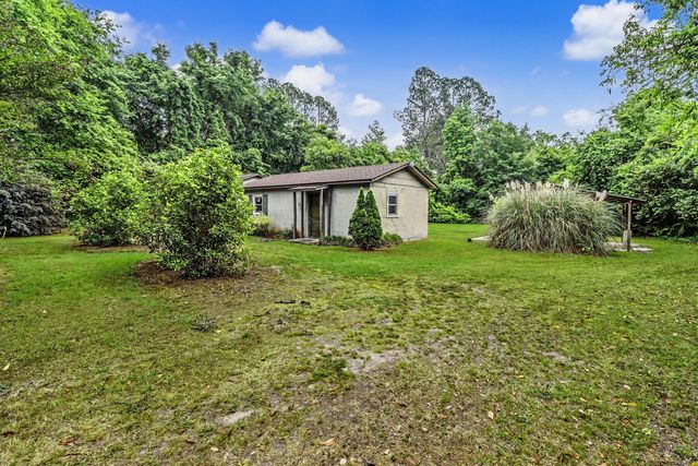 20 Salem Street, Mayesville, SC 29104