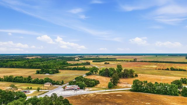 20 Salem Street, Mayesville, SC 29104