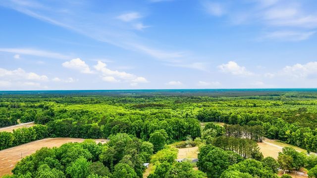 20 Salem Street, Mayesville, SC 29104