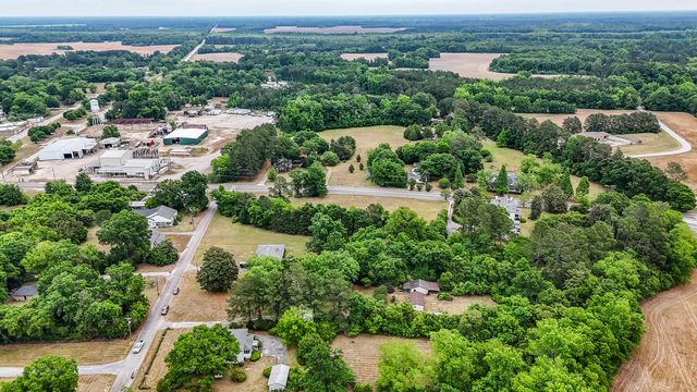 20 Salem Street, Mayesville, SC 29104