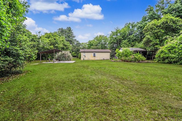20 Salem Street, Mayesville, SC 29104