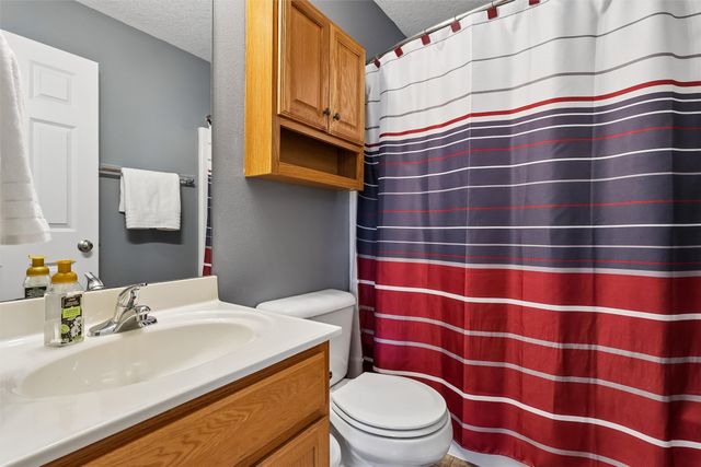 2441 Pine Court, Van Meter, IA 50261