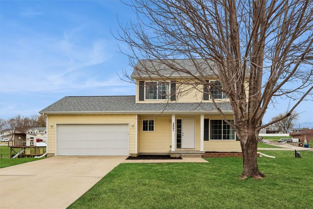 2441 Pine Court, Van Meter, IA 50261