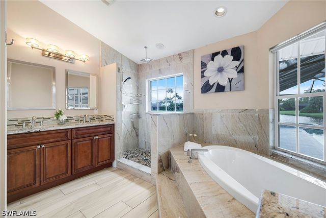 28820 Trenton CT, Bonita Springs, FL 34134