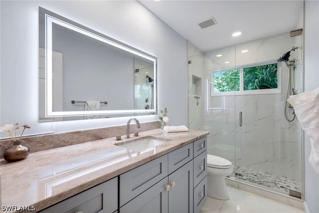 28820 Trenton CT, Bonita Springs, FL 34134