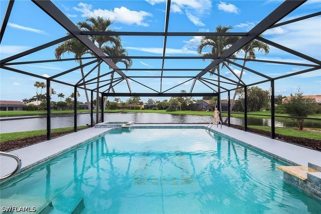 28820 Trenton CT, Bonita Springs, FL 34134