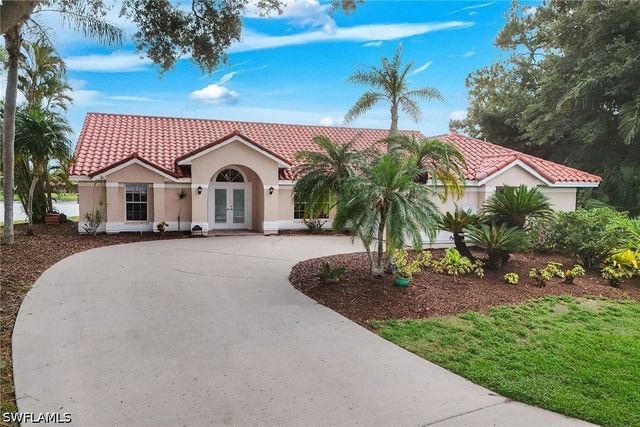 28820 Trenton CT, Bonita Springs, FL 34134