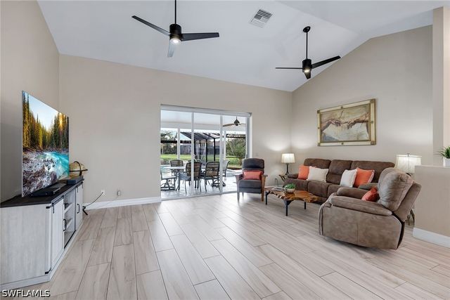 28820 Trenton CT, Bonita Springs, FL 34134