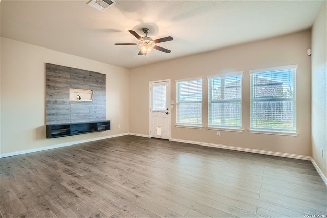 9026 Bowring, Converse, TX 78109