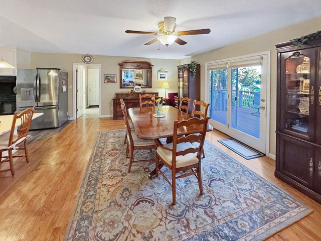 15967 Fairway Glen Pl, Grass Valley, CA 95949