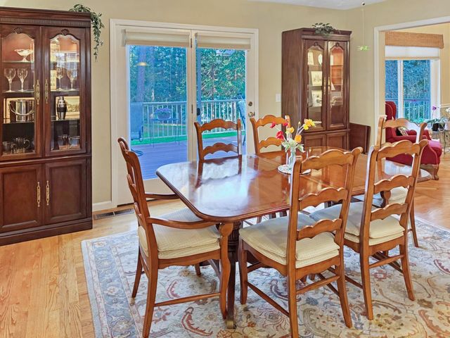 15967 Fairway Glen Pl, Grass Valley, CA 95949