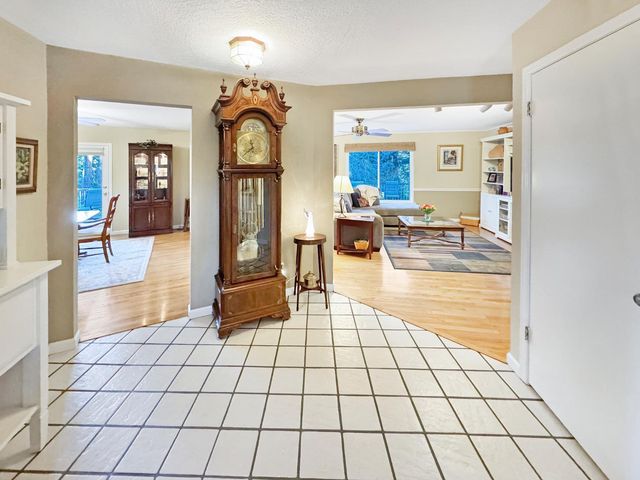 15967 Fairway Glen Pl, Grass Valley, CA 95949