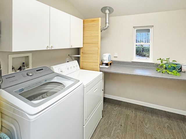 15967 Fairway Glen Pl, Grass Valley, CA 95949