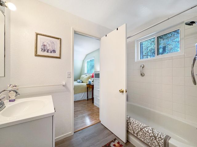 15967 Fairway Glen Pl, Grass Valley, CA 95949