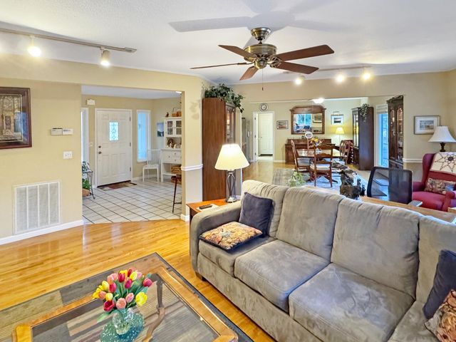 15967 Fairway Glen Pl, Grass Valley, CA 95949