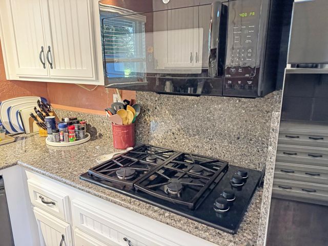 15967 Fairway Glen Pl, Grass Valley, CA 95949