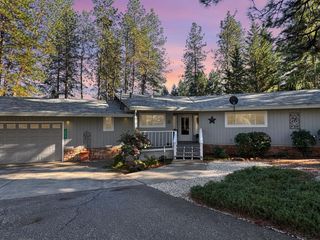 15967 Fairway Glen Pl, Grass Valley, CA 95949