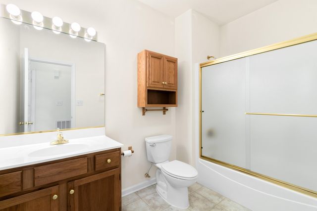 8951 Norris Drive, Hobart, IN 46342